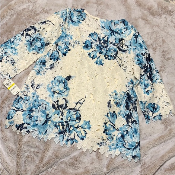 NWT Charter Club floral lace top with cami - Picture 9 of 10